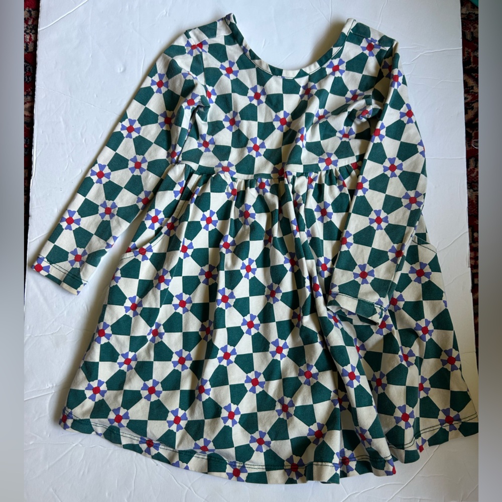 Hanna Andersson Geometric Patterned Green and Cream Twirly Dress 3T